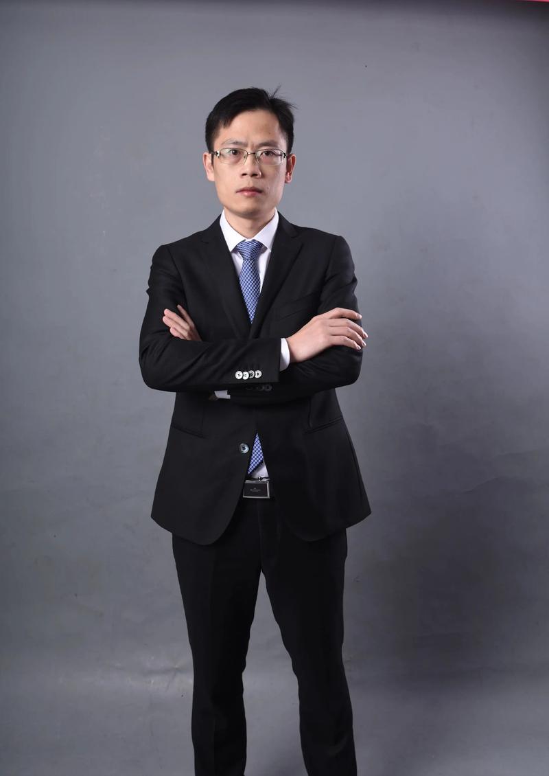 柳璀影 创始人 & 执行董事